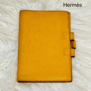 Authentic Hermès Yellow/Gold Epsom GM Simple Verso Agenda Cover